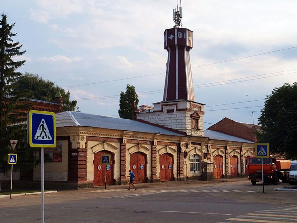 Аткарск население. Пожарная каланча Аткарск. Пожарная каланча Серпухов. Водонапорная башня Аткарск. Г Аткарск Саратовская область.