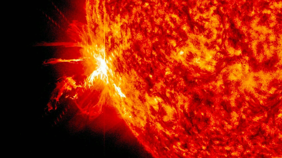 Вспышка на Солнце 10 июня 2014 года. Фото: NASA/ SDO/Goddard