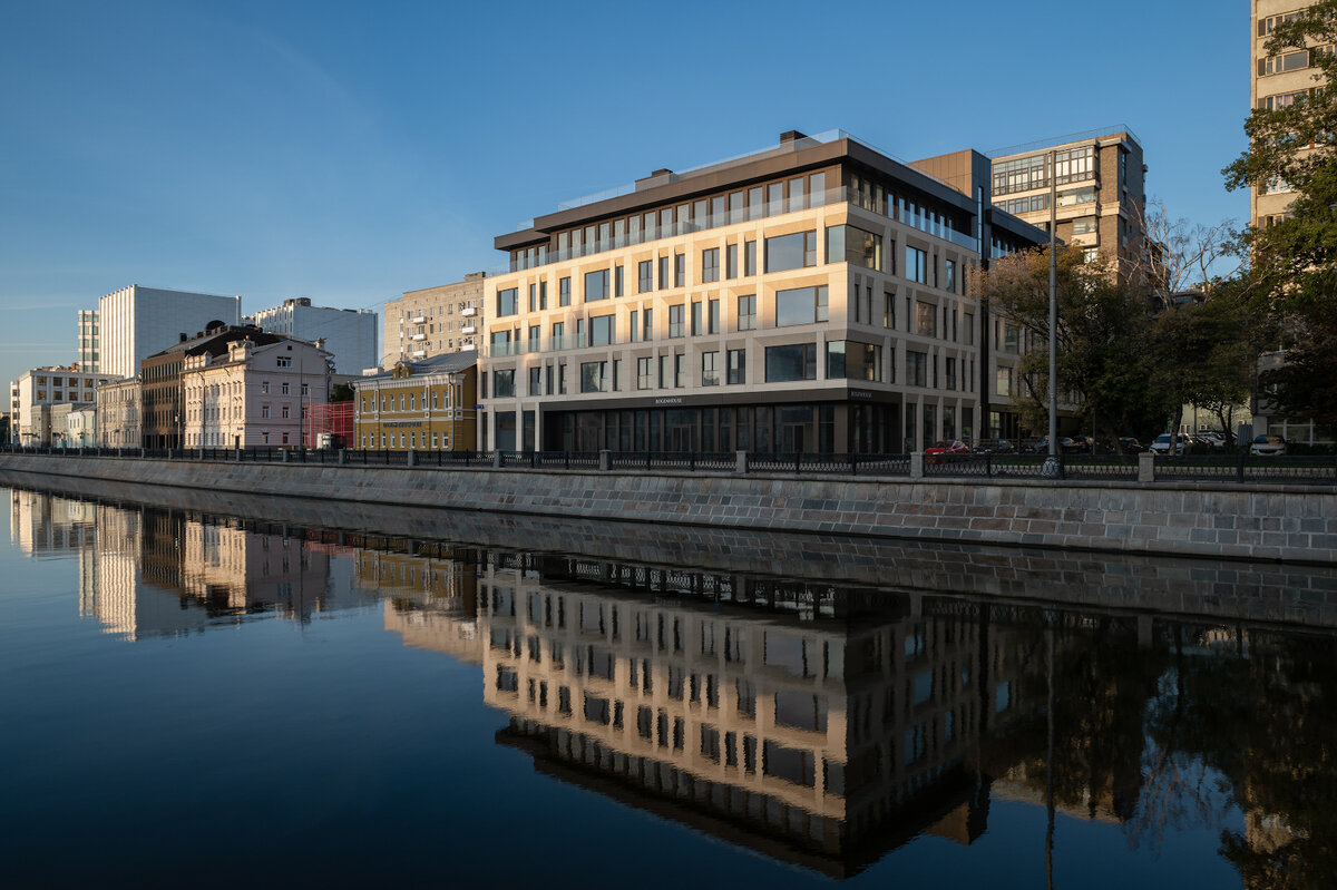 Озерковская набережная 