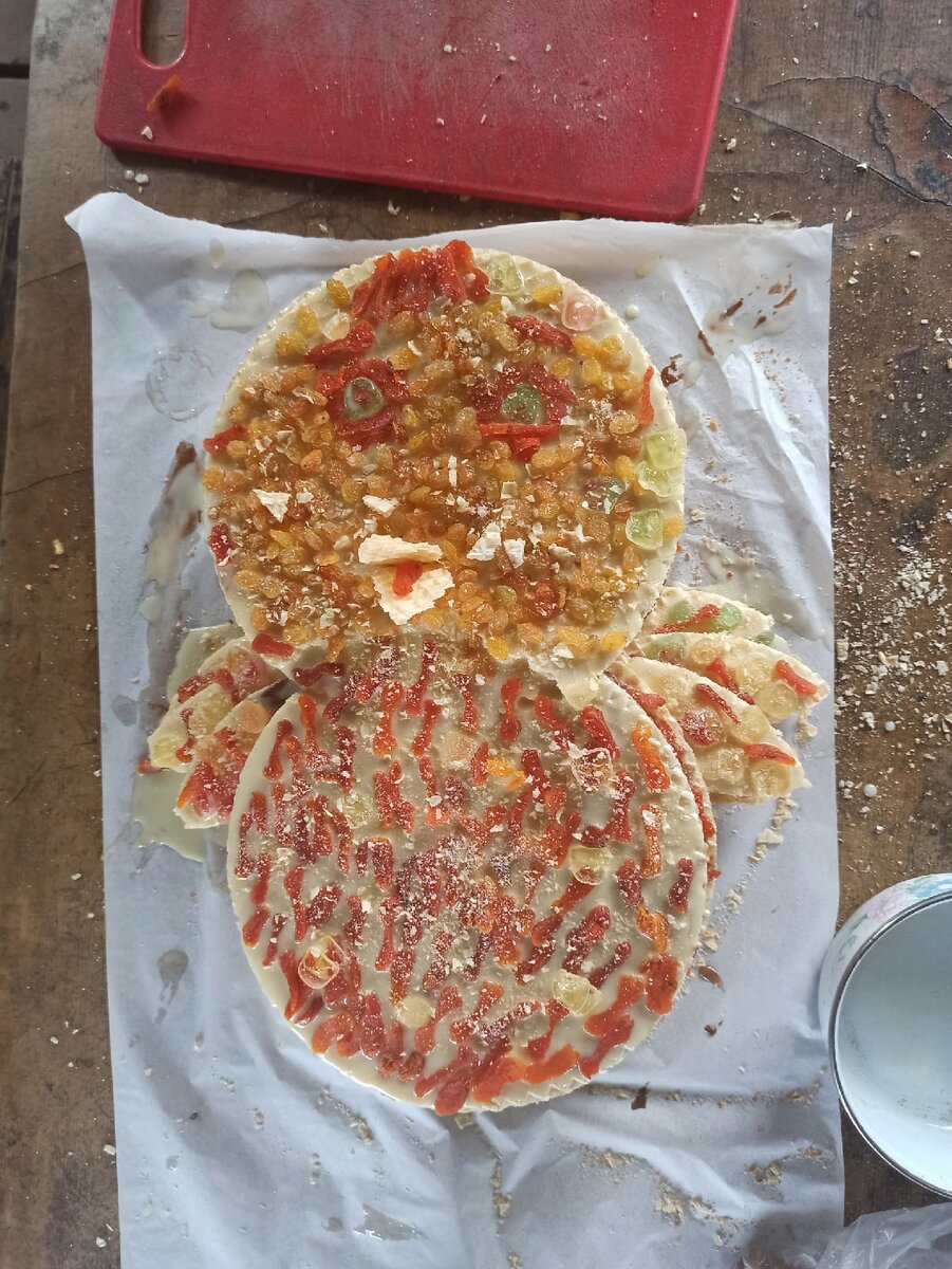 Тортик, сделанный на природе. Без помощи "роботов"