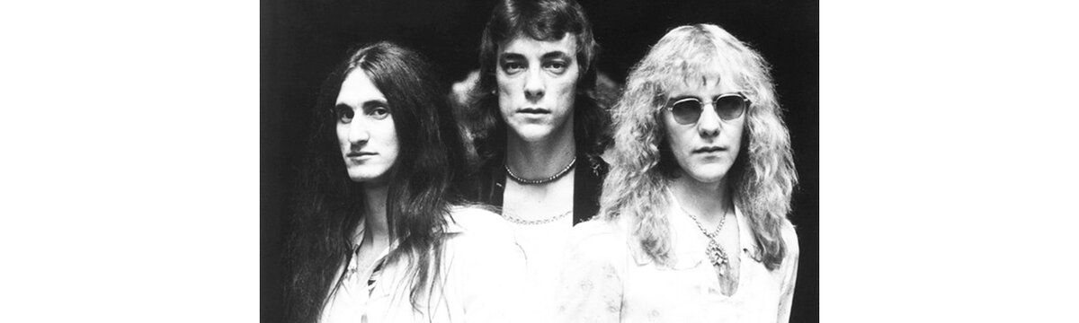 Rush - канадская рок-группа, созданная в Торонто в 1968 году гитаристом Алексом Лайфсоном), барабанщиком Джоном Рутси и Джеффом Джонсом, которого сразу же заменил Джедди Ли (бас, вокал, клавишные).