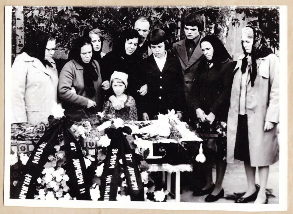 Фотографирование похорон. Ужасы советских похорон.