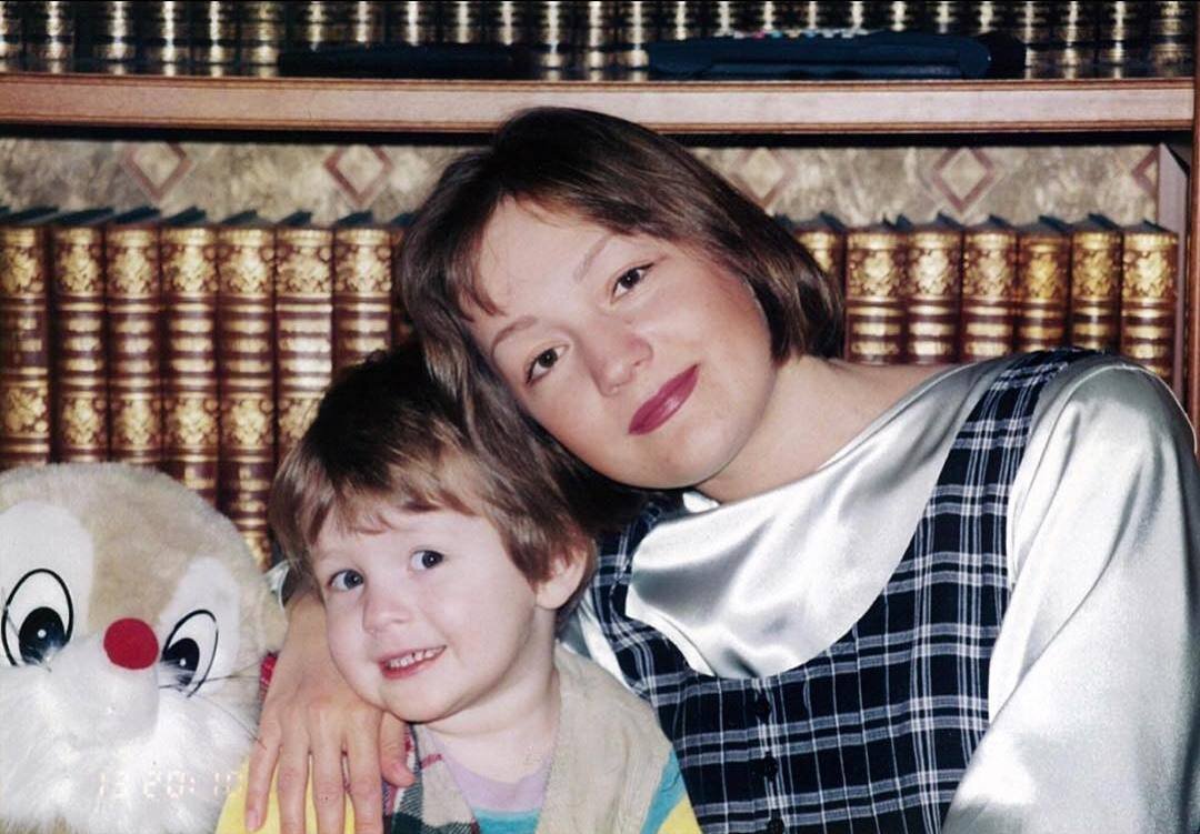 Татьяна Буланова с сыном Сашей, 1996 год. Источник фото: Instagram*