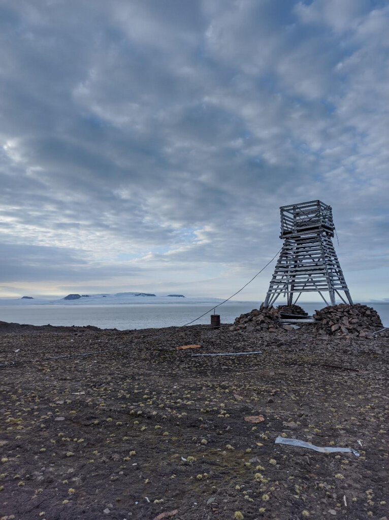 Старая вышка на острове Хейса, Земля Франца-Иосифа. Фото автора