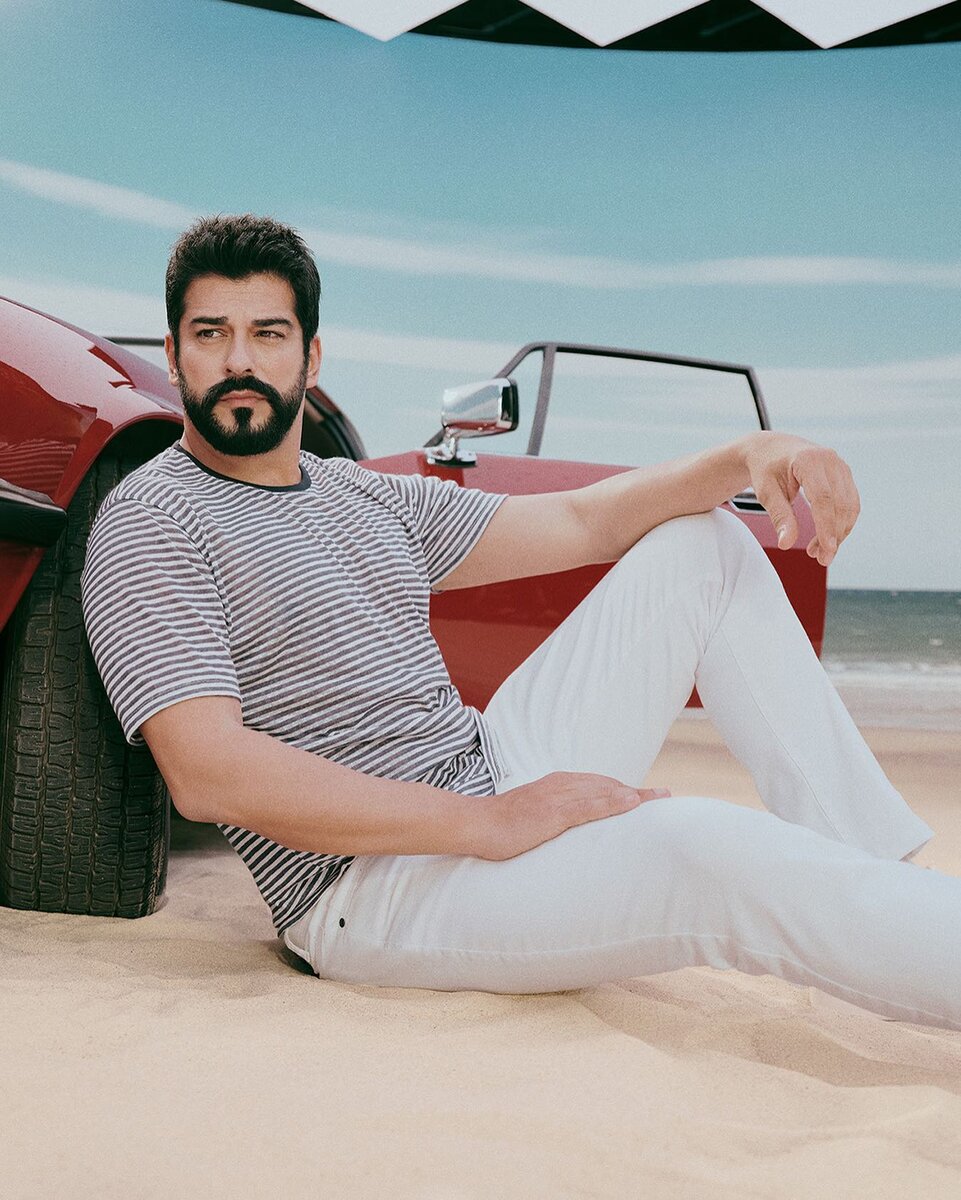 Бурак Озчивит