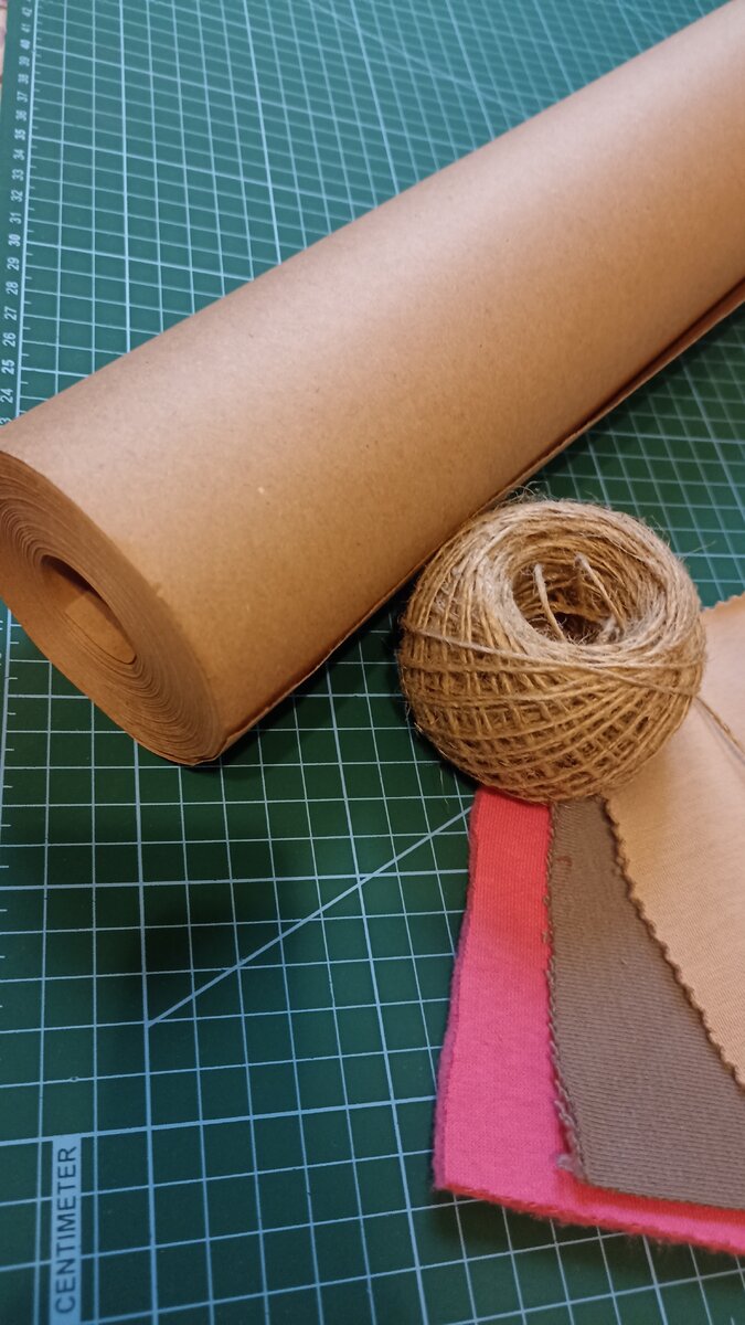 Hand - одежда и аксессуары, упаковочный материал