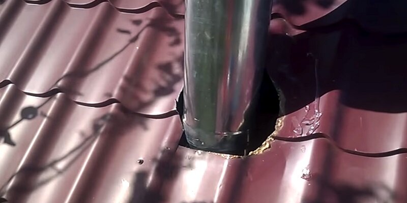 Протечка на стыке. Причина – похабное исполнение узла