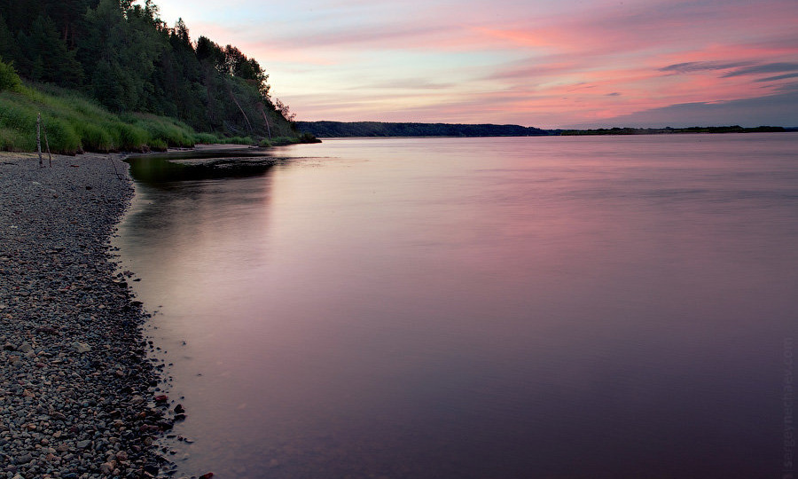 Почему нельзя пить воду из реки или водоемов?
