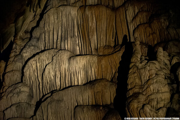Большая Азишская Пещера: как люди сумели испортить уникальной красоты объект