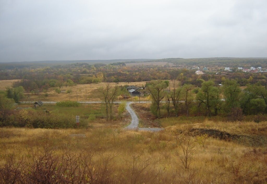 Вот в этом прекрасном месте расположены мои владения!