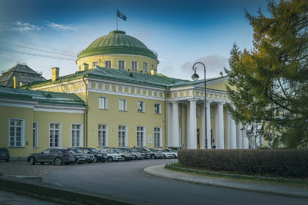 Таврический дворец в петербурге
