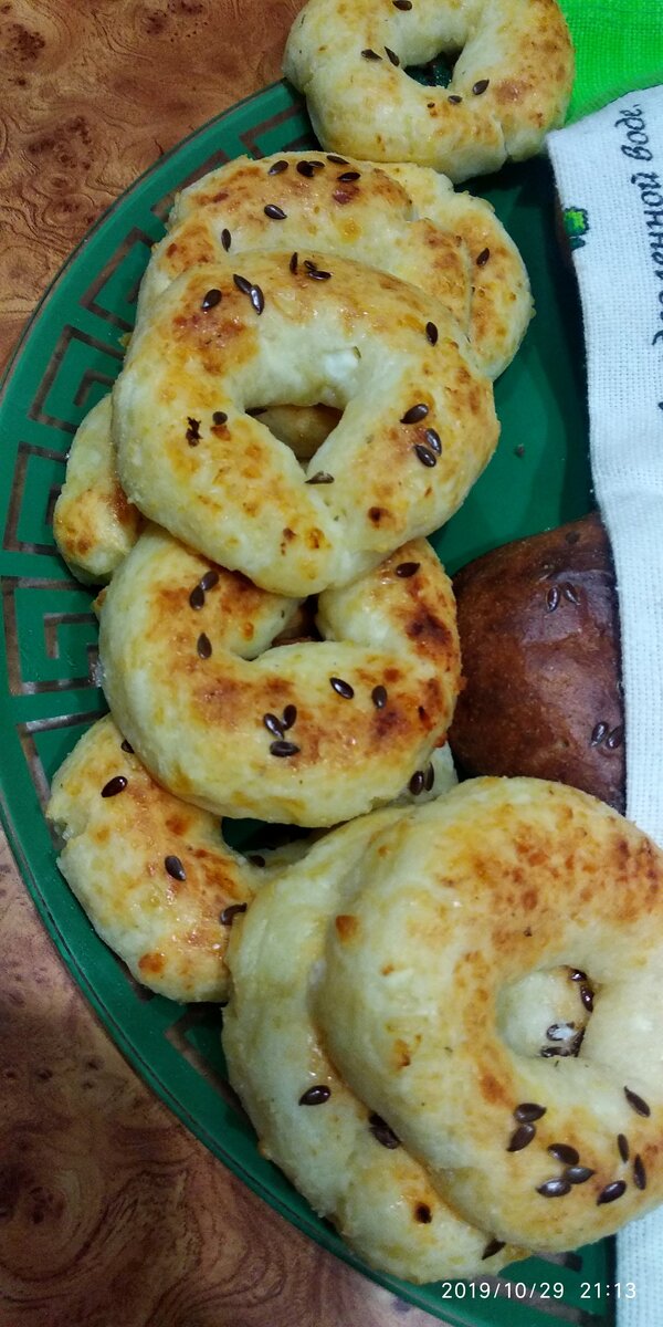 Творожно сырные бублики