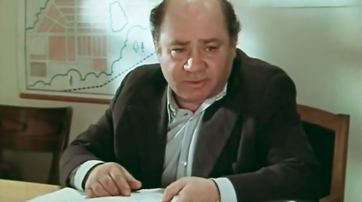 Евгений Леонов в роли капитана Прохорова