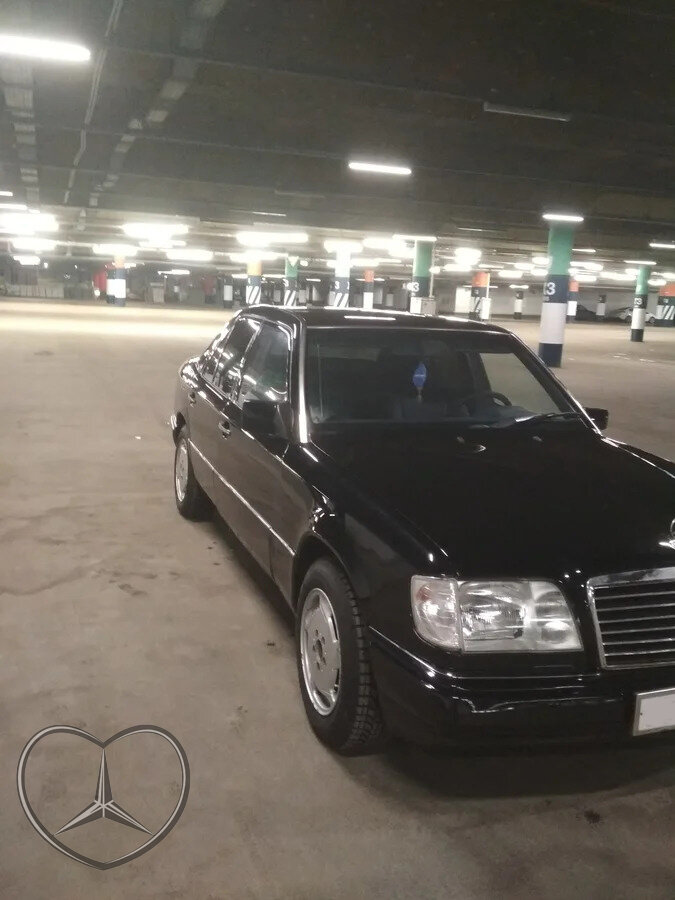 Вот такой Мерседес W124 предлагают за 400 тыс. Но только 1993 года выпуска. Представляете, почти 20 лет назад. Источник: auto.ru