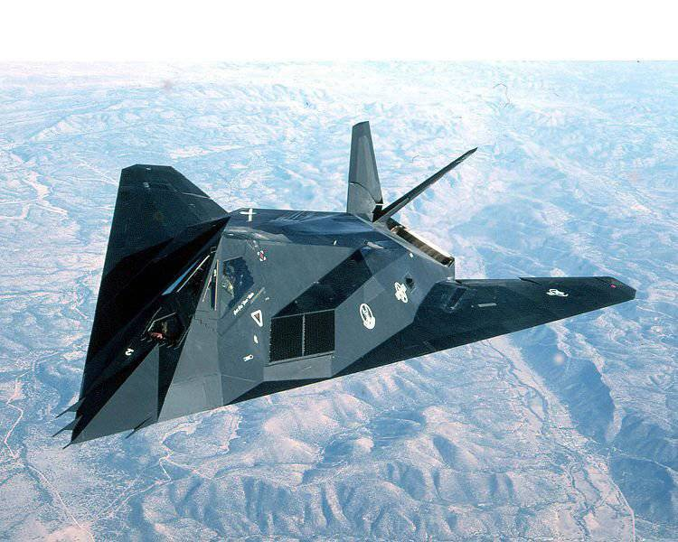 F-117A "Стелс" думаю самый известный самолет построеннный по этой технологии.