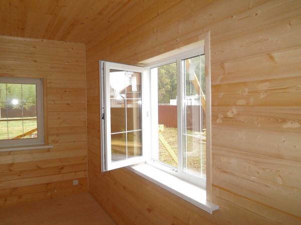 пластиковые окна в каркасном доме