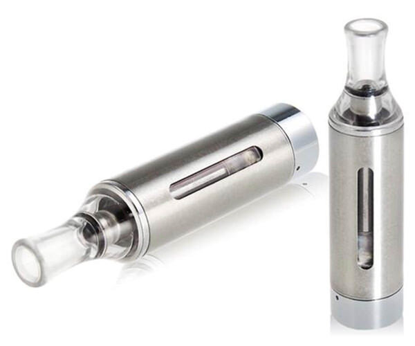 Появившиеся в последнее время на улицах городов люди, окутанные большим облаком вкусно пахнущего дыма — это не поклонники ароматических сигарет, это вейперы. И вокруг них не дым, а пар из электронной сигареты (вапоризатора).
