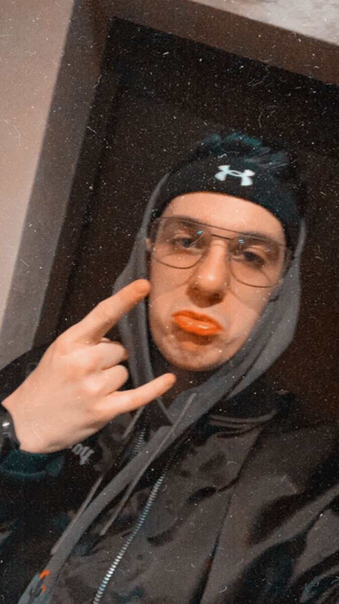 Стримеру Evelone заблокировали Qiwi кошелек