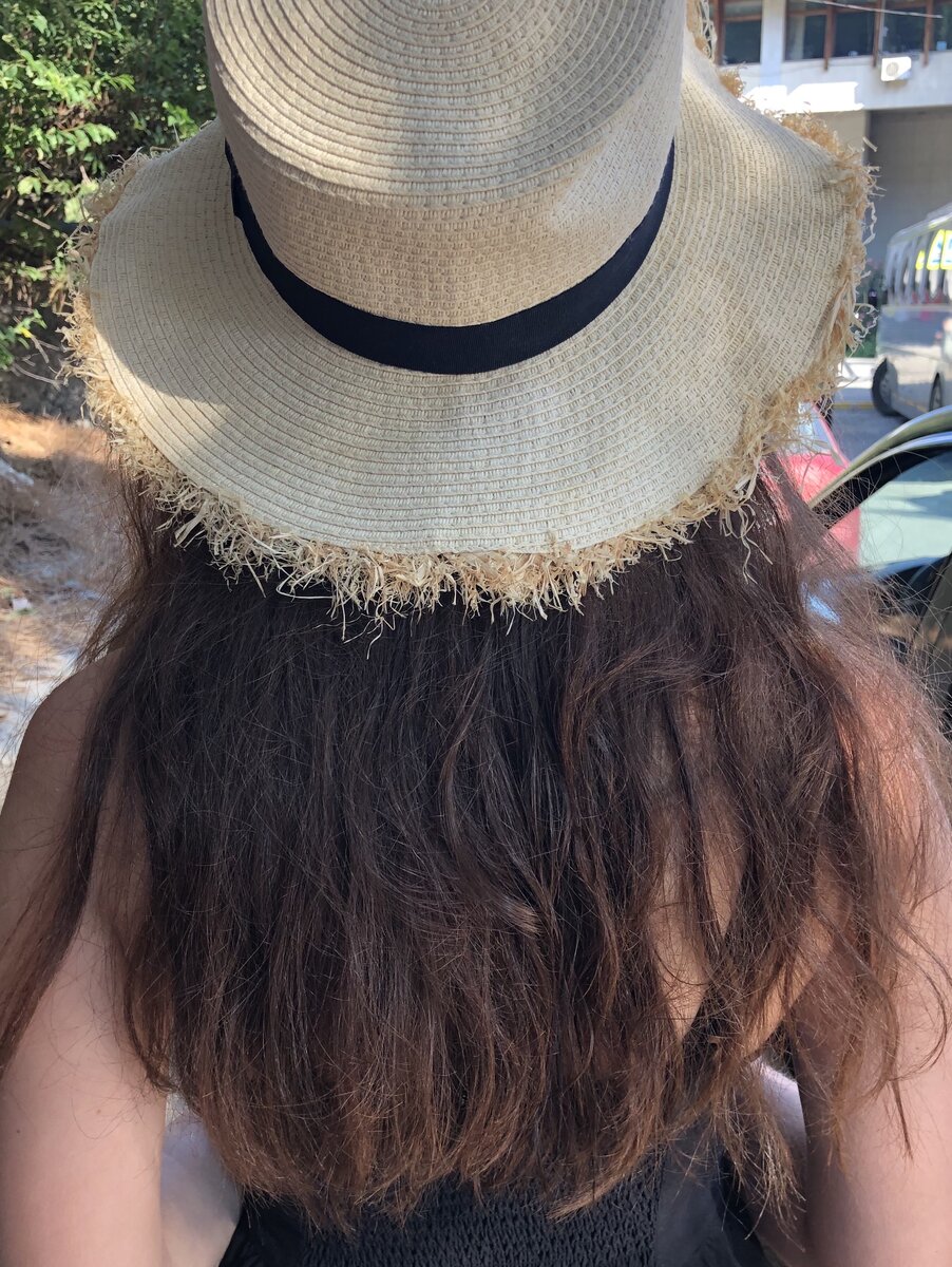 Мои волосы после полутора лет беспощадного издевательства плойкой 