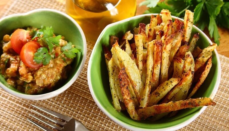 Картофель фри с соусом из гуакамоле Пошаговый рецепт