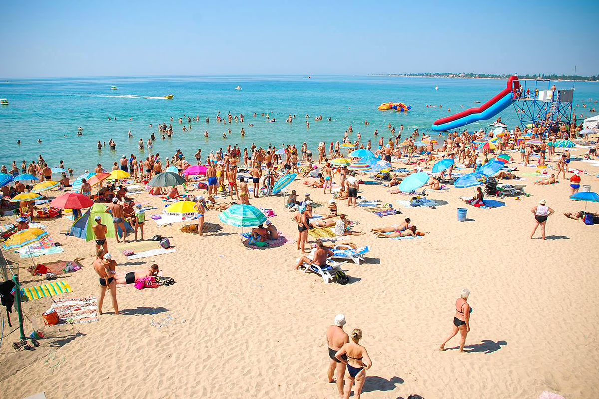 Один из крымских пляжей (фото из открытых источников).