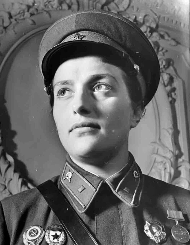 Русский снайпер Людмила Павличенко. Фото Томас Макавой, «LIFE» (1942)