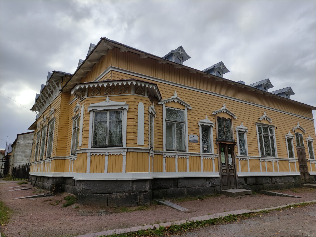 Дом начала 20 века, в котором распокагается музей.