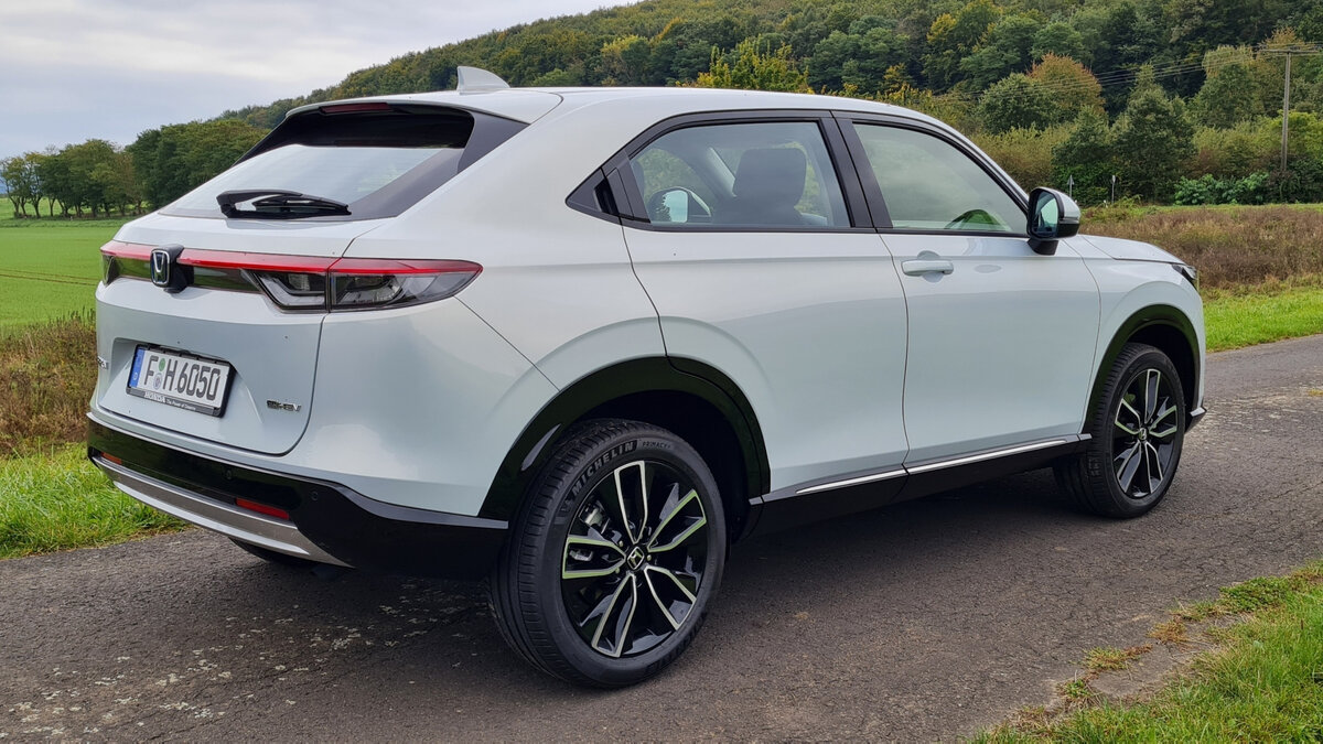 Honda HR-V: а вот и нет, просто задние двери решили замаскировать и лишили привычных ручек