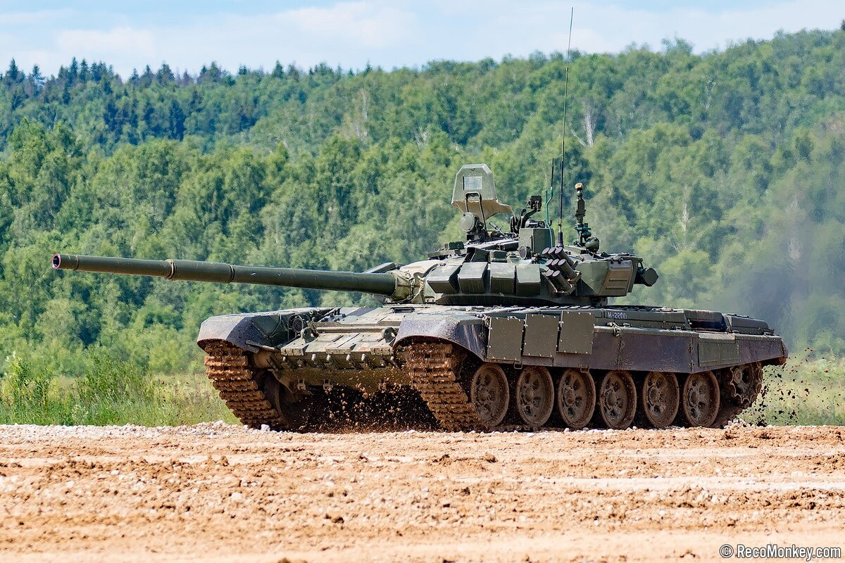 Обще танки. Т-72б3. Танк т72б3. Т-72 основной боевой танк. Т 72 б3 2013