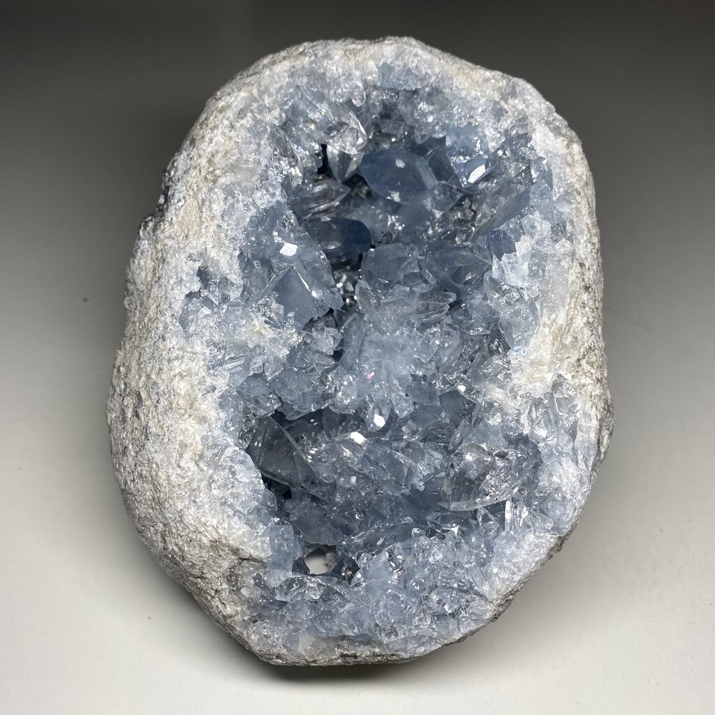 Что такое жеода? | MINERAL KIRKA | Дзен