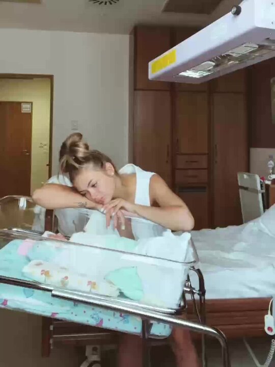 когда рожать ане ищук. когда рожать ане ищук. аня родила ищук родила. тим ларионов аня ищук. аня ищук с собакой.