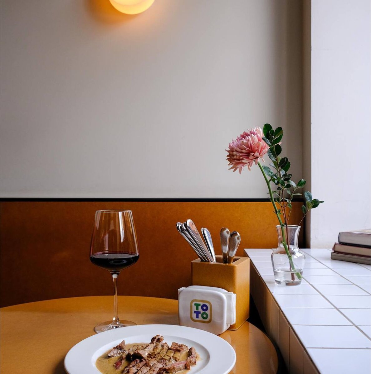 Первое фото: @toto.moscow