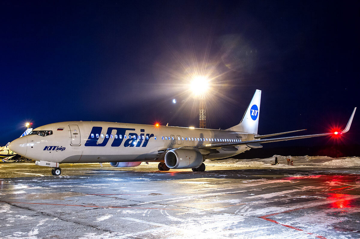 Самолет декабря. Боинг 737-800 UTAIR. Самолёт ЮТЭЙР Боинг 737-800. Боинг 737 ЮТЭЙР. Боинг 737-800 ЮТЭЙР Москва.