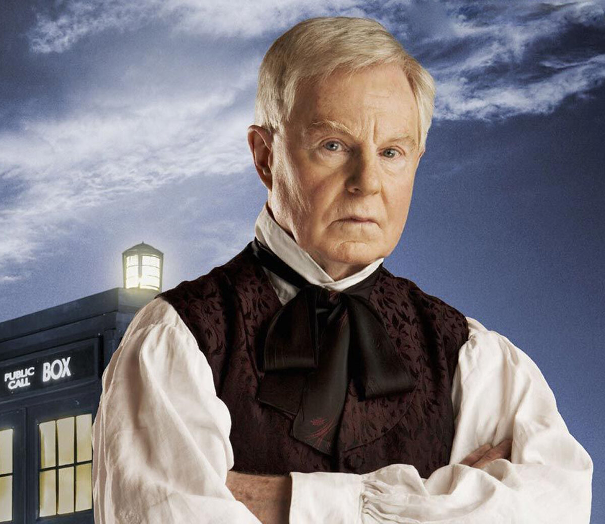 Дерек Джекоби на промо к сериалу «Доктор Кто»