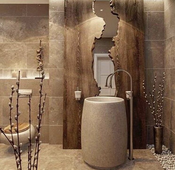 Оригинальное зеркало оформленное в слэб.