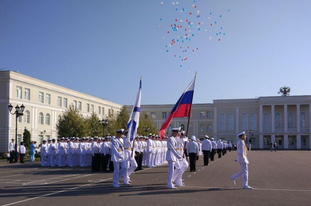 Севастопольское президентское. Севастопольское кадетское училище. Нахимовское военно-Морское училище Севастополь. Кадетский корпус Нахимовского училища в Севастополе. Филиал Нахимовского военно-морского училища Севастопольское.