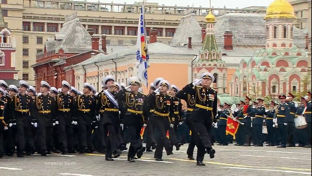 Парад 7 ноября 2023. Парад Победы в Москве нахимовцы. Нахимовцы на параде в Москве на красной площади. ВМФ СПБ Суворовское училище. Нахимовское училище на параде в Москве.