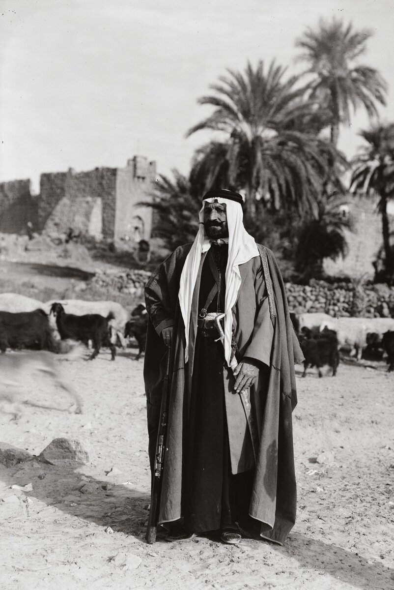 Друзский вождь. Азрак, Иордания. 1926 г. https://www.loc.gov/