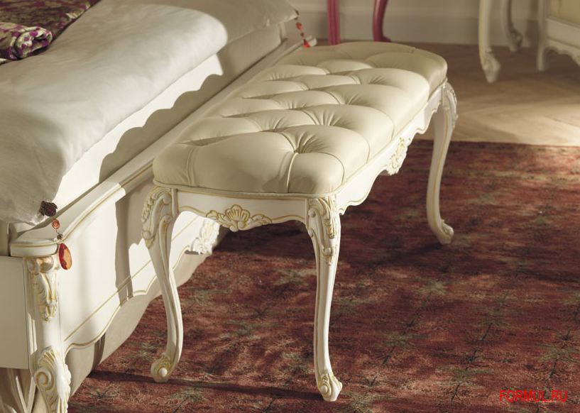 банкетка в классическом стиле