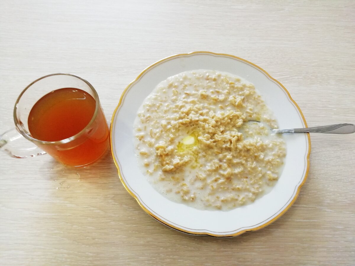 Люблю овсянку.