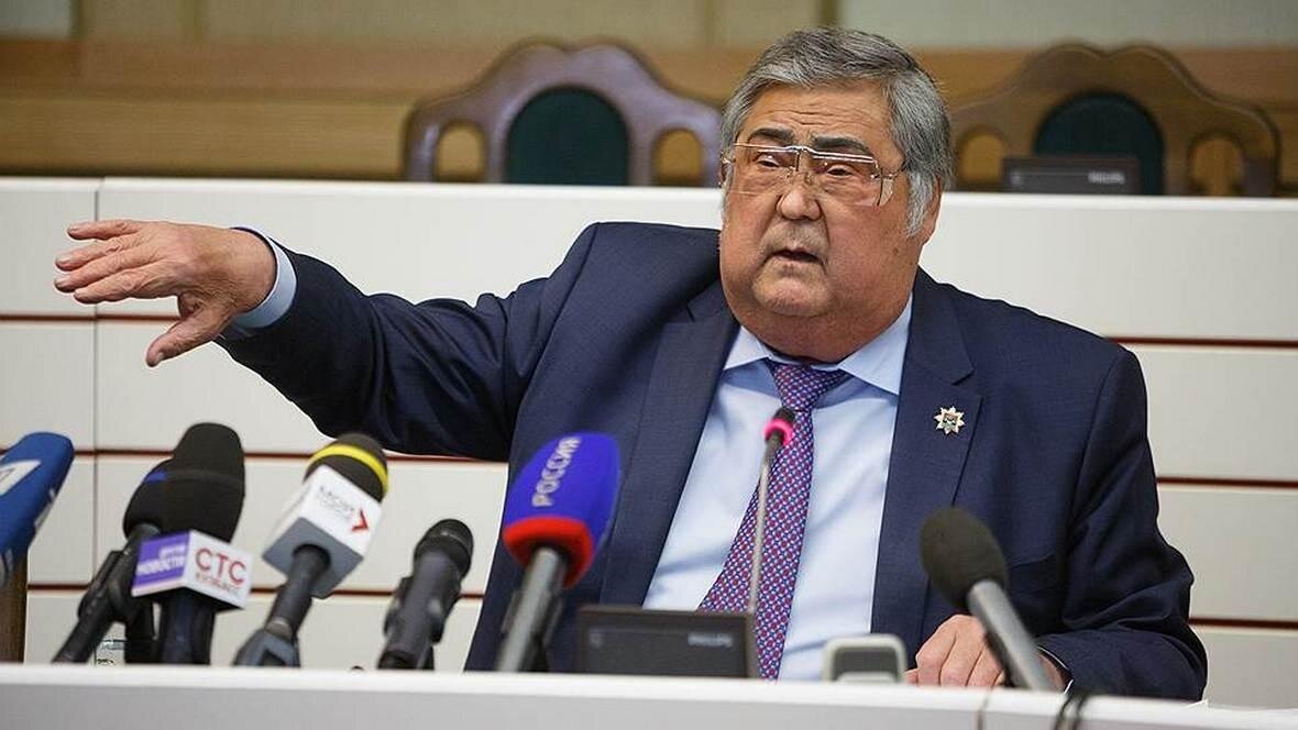 Аман Тулеев очень сокрушался, что никто не хочет работать. Фото - АКО