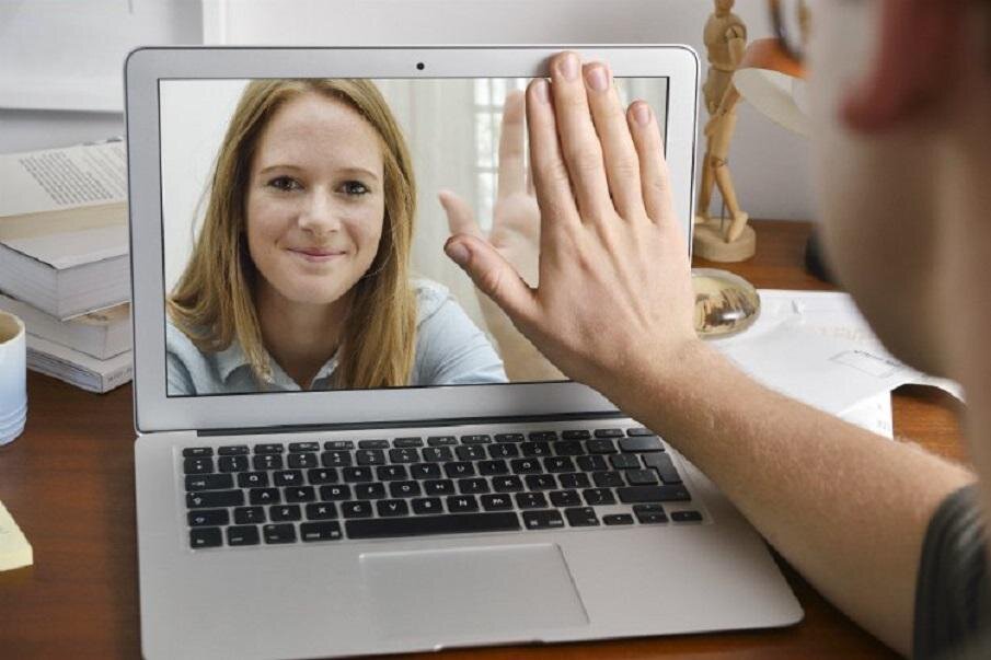 Любовница на расстоянии.