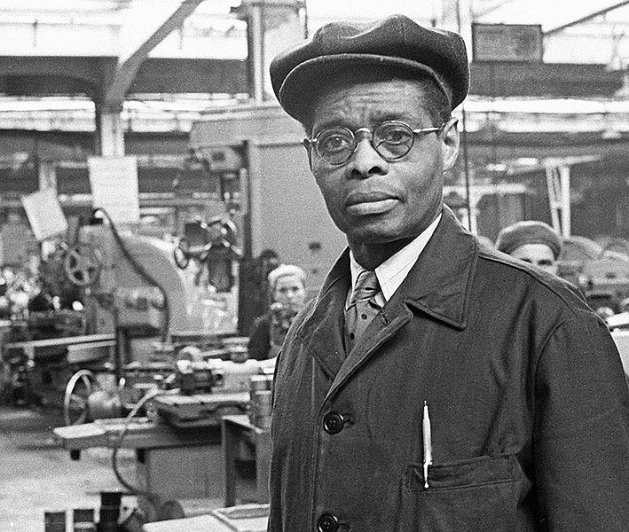 Роберт Робинсон
Фото Wikipedia