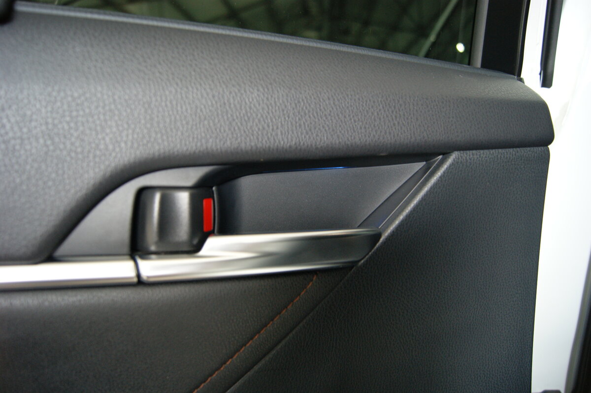Инструкция по разбору панели задней двери Toyota Camry 2020 года - STP-Install н