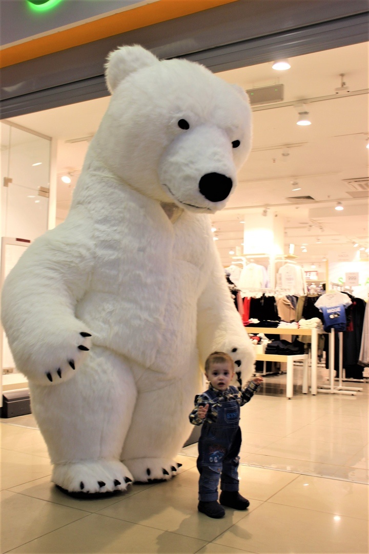 Фоточас с гигантским Белым Мишкой для посетителей  0+