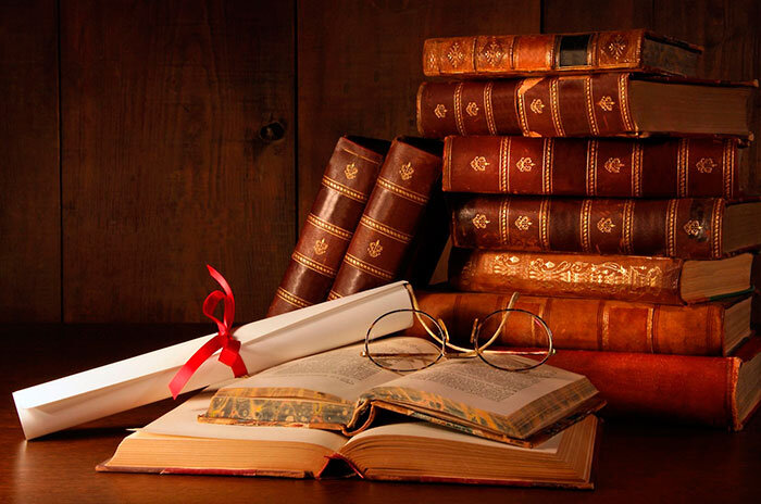  Наша история полна различных странных, а временами и откровенно шокирующих фактов. Все мы знаем о том, что многое из школьной программы убирается, чтобы не травмировать хрупкую детскую психику. Но правильно ли это?      Пользователи популярной социальной сети Reddit решили рассказать нам о том, что они знают об истории, и какие страшные факты им никогда не рассказывали учителя.   