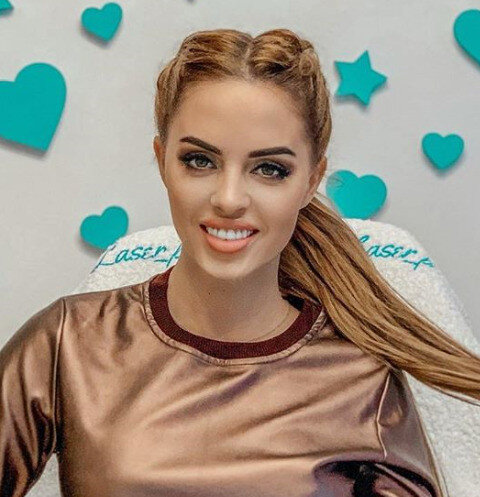  Юлия Ефременкова