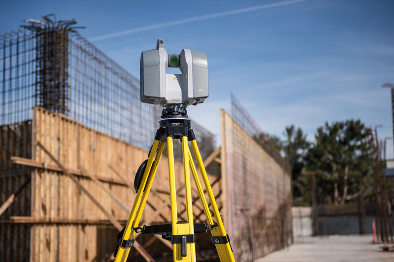 Trimble TX8