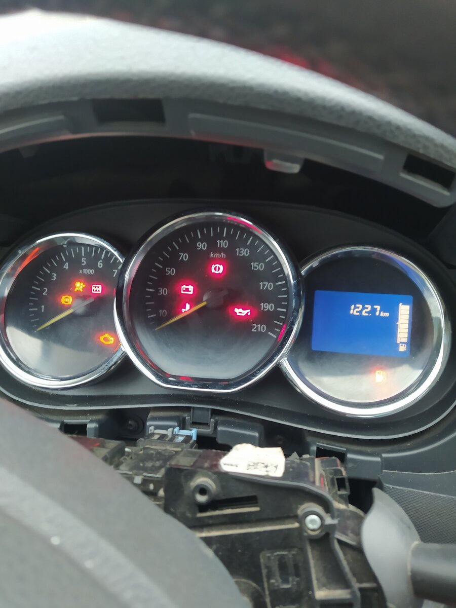 лампочки горят, питание есть