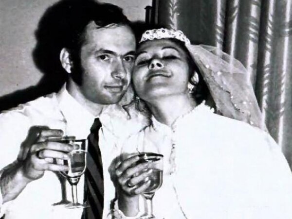 С первым мужем Виктором Шумиловичем